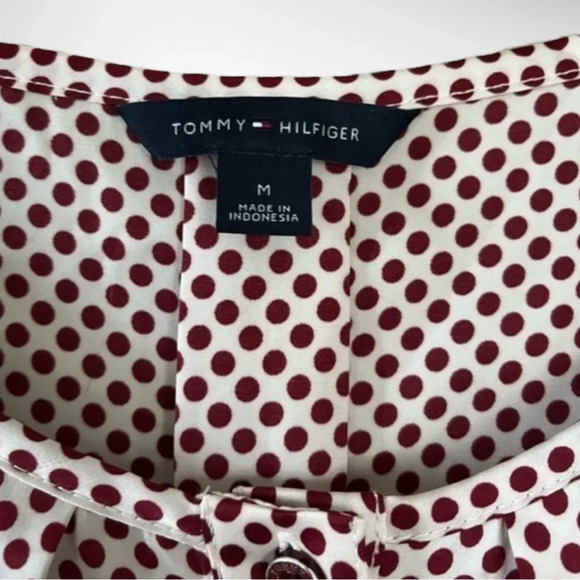 TOMMY HILFIGER Sleeveless Blouse Size Medium EUC - Picture 6 of 6